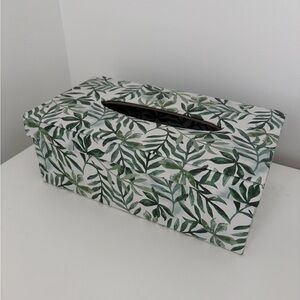 Simons Green Patterned Leaf Botanical Tissue Box Cover Plant Lover